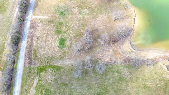 L 4 SE County Road 3190, Corsicana, TX 75109