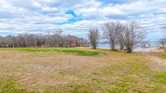 L 4 SE County Road 3190, Corsicana, TX 75109