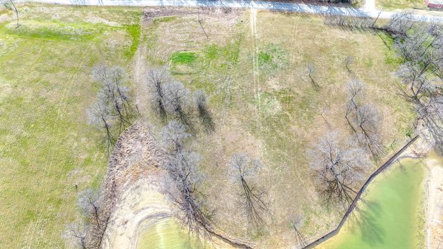 L 4 SE County Road 3190, Corsicana, TX 75109