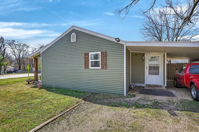 3001 W Mount Vernon Street, Springfield, MO 65802