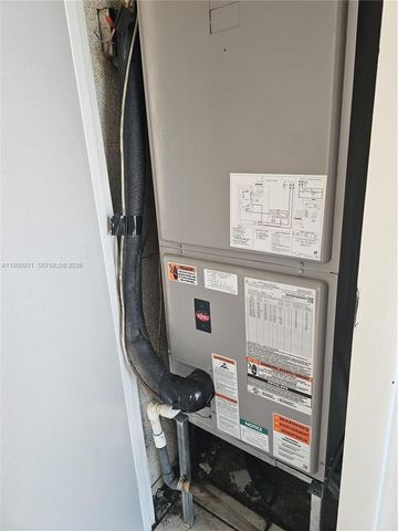 20500 W Country Club Dr 716, Aventura, FL 33180