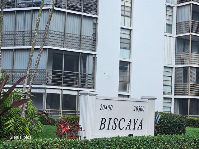 20500 W Country Club Dr 716, Aventura, FL 33180