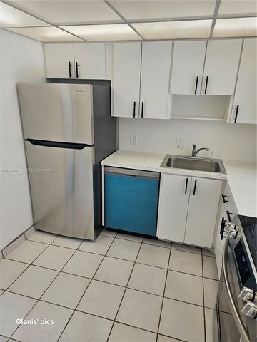 20500 W Country Club Dr 716, Aventura, FL 33180