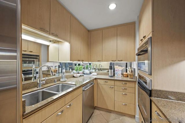645 Front Street 1807, San Diego, CA 92101