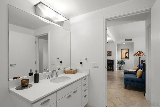 645 Front Street 1807, San Diego, CA 92101