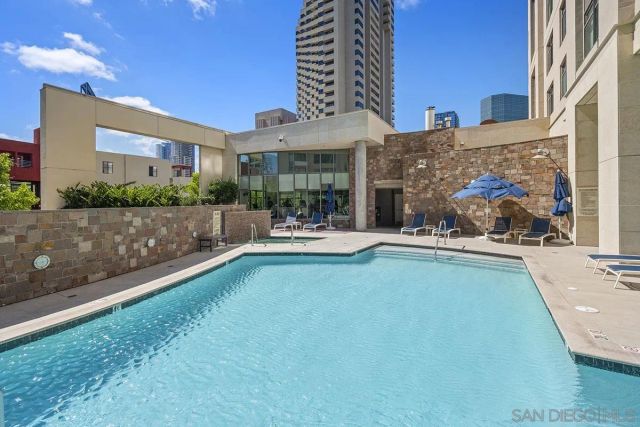 645 Front Street 1807, San Diego, CA 92101