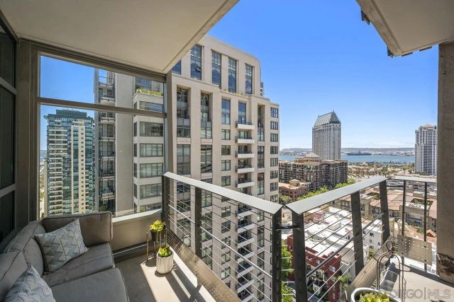 645 Front Street 1807, San Diego, CA 92101