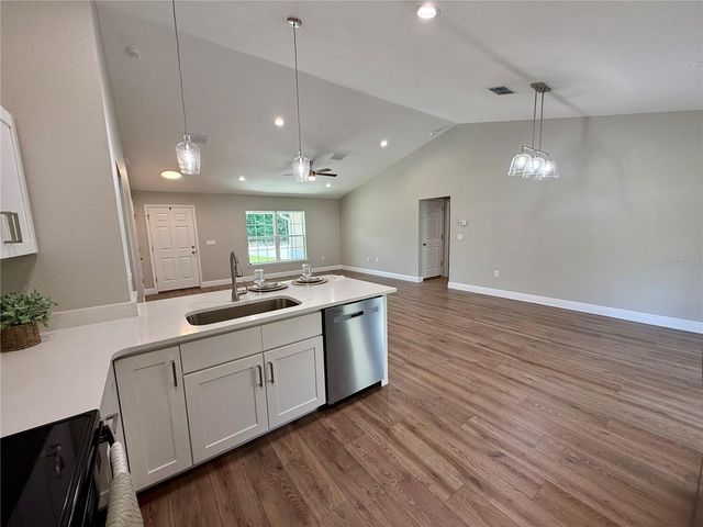 49 PINE RADL, Ocala, FL 34472