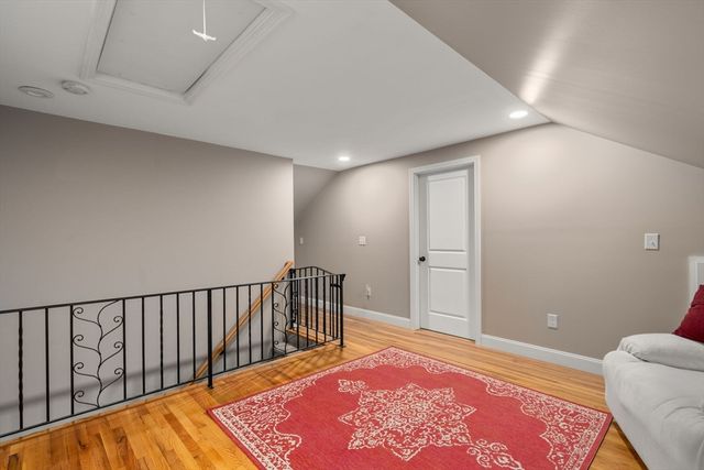 61 E Brimfield Rd, Holland, MA 01521