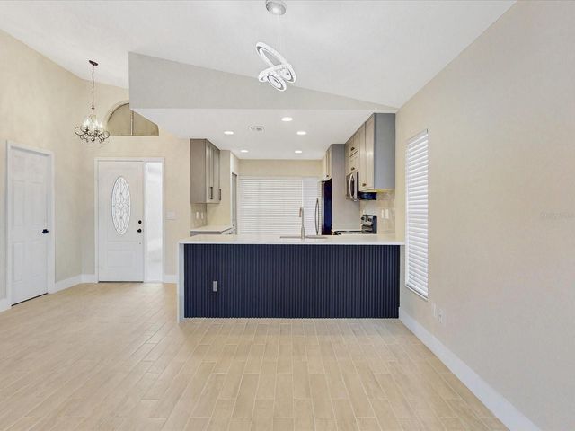 210 CORAL REEF CIRCLE, Kissimmee, FL 34743