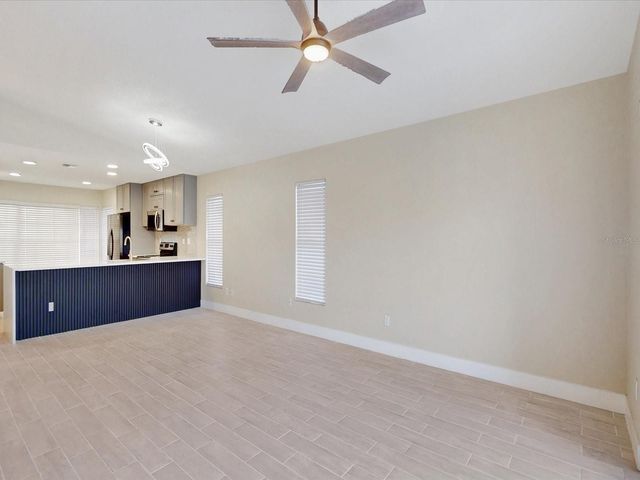 210 CORAL REEF CIRCLE, Kissimmee, FL 34743