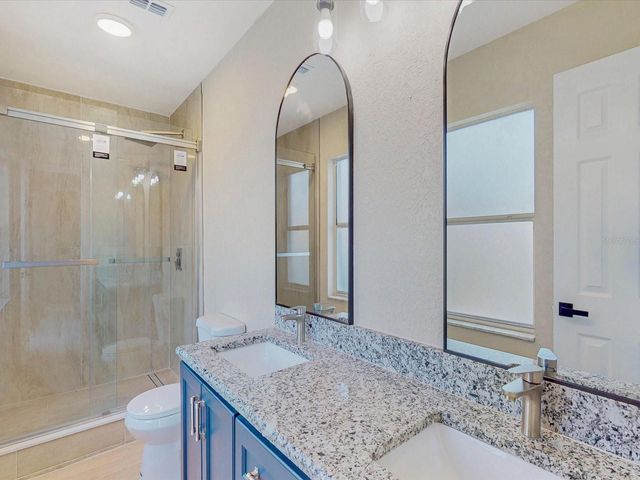 210 CORAL REEF CIRCLE, Kissimmee, FL 34743