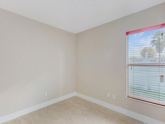 210 CORAL REEF CIRCLE, Kissimmee, FL 34743