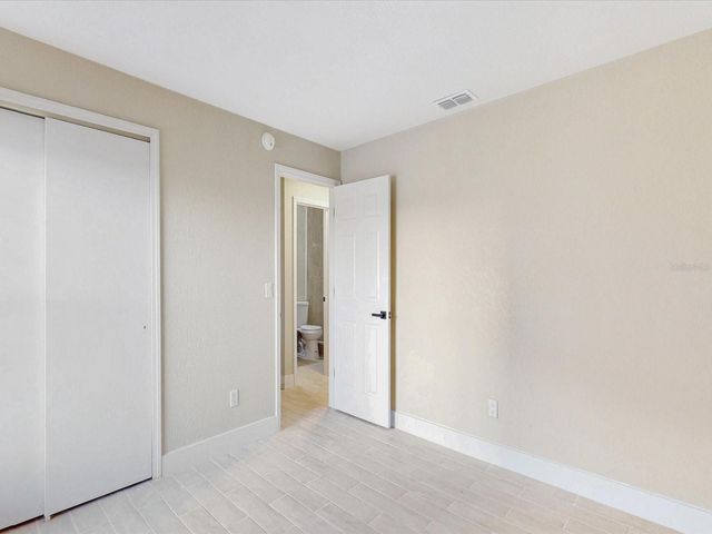 210 CORAL REEF CIRCLE, Kissimmee, FL 34743