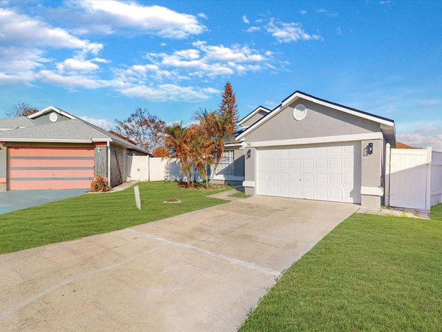 210 CORAL REEF CIRCLE, Kissimmee, FL 34743