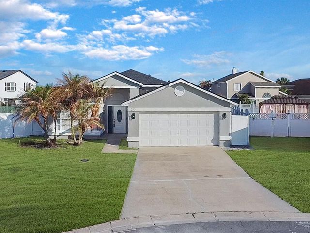 210 CORAL REEF CIRCLE, Kissimmee, FL 34743