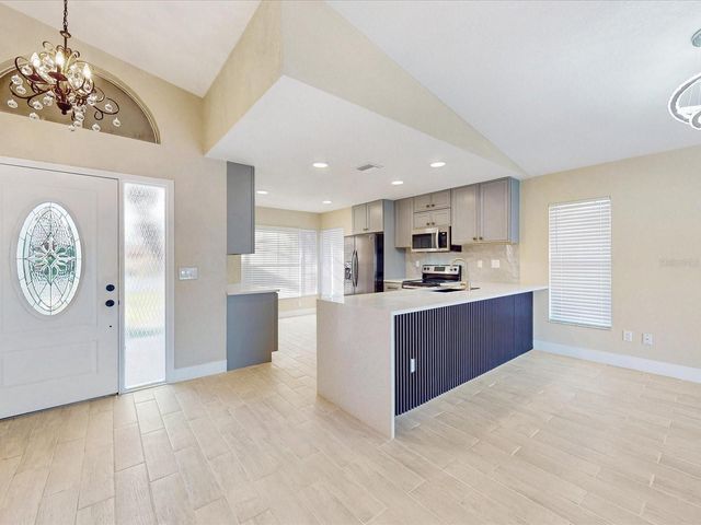 210 CORAL REEF CIRCLE, Kissimmee, FL 34743