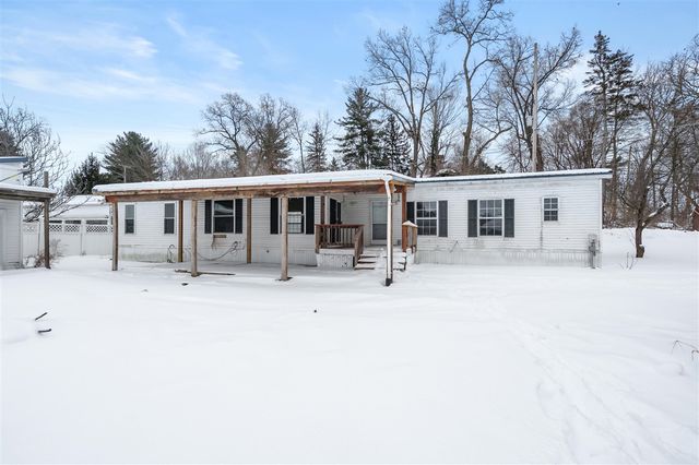 152 Coats Grove Road, Hastings, MI 49058