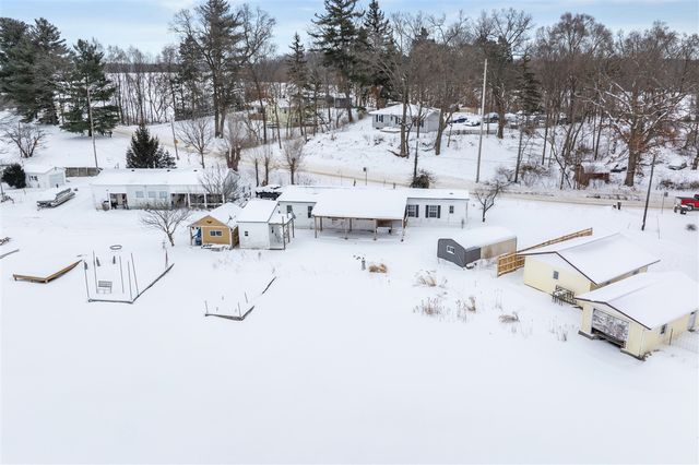 152 Coats Grove Road, Hastings, MI 49058