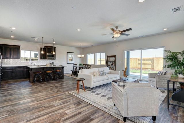 920 Norman Rd, Galt, CA 95632