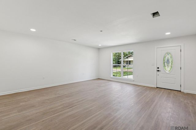 9986 Avenue C, Baton Rouge, LA 70807