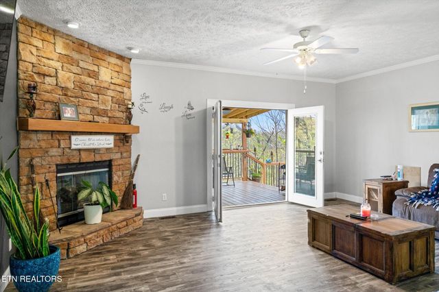 2169 King Hollow Rd, Sevierville, TN 37876