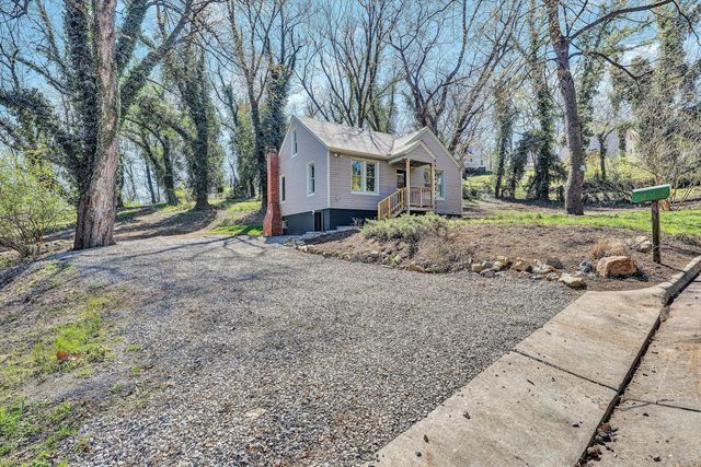 1815 Clinton AVE, Roanoke, VA 24013