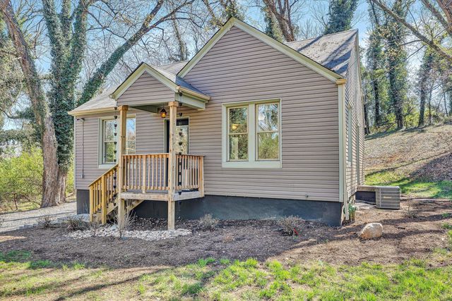 1815 Clinton AVE, Roanoke, VA 24013