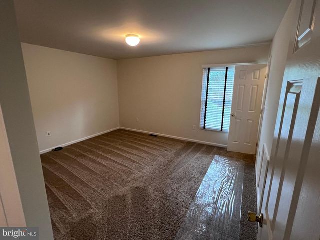 1230 PINECREST AVE, Hagerstown, MD 21740