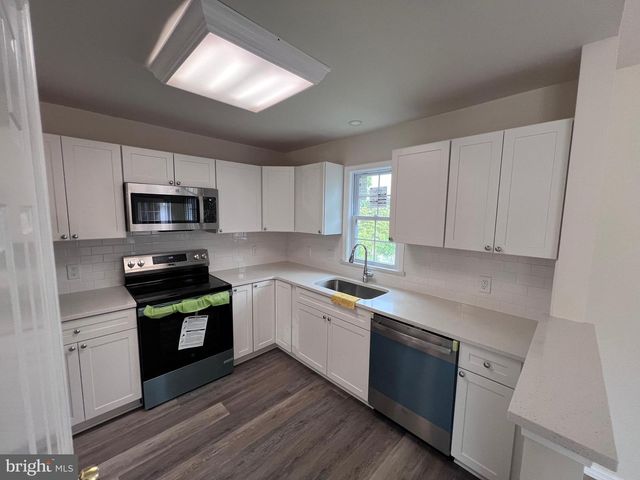 1230 PINECREST AVE, Hagerstown, MD 21740