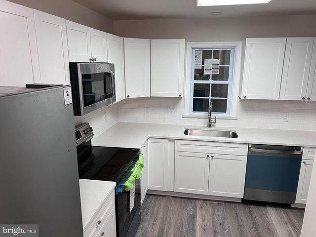 1230 PINECREST AVE, Hagerstown, MD 21740