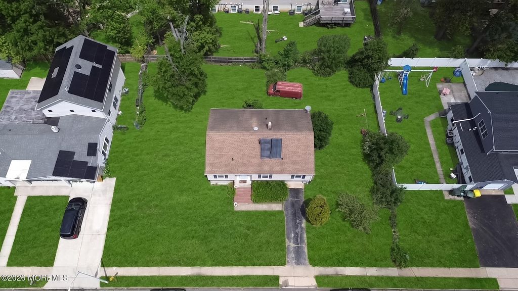 13 Buttell Avenue, Lakewood, NJ 08701
