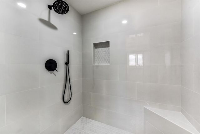 5946 Valkeith Drive, Houston, TX 77096