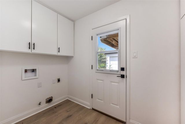 5946 Valkeith Drive, Houston, TX 77096