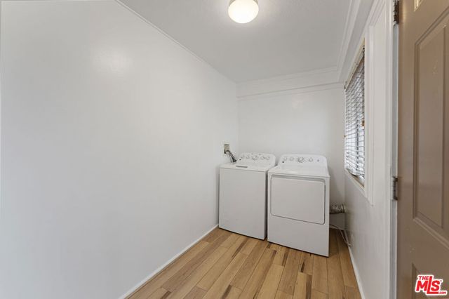 1300 Sanborn Avenue, Los Angeles, CA 90027