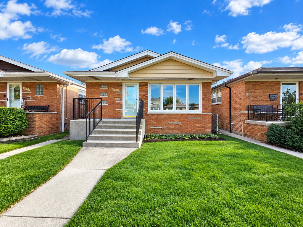 6831 W 64th Street, Chicago, IL 60638 — exterior