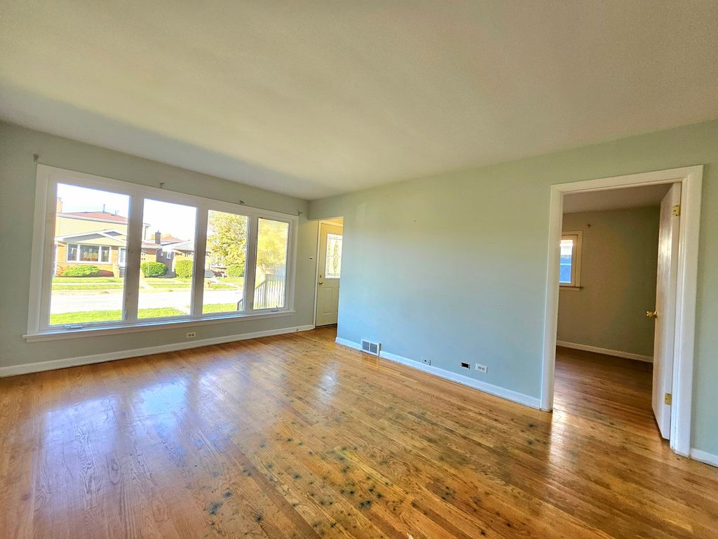 6831 W 64th Street, Chicago, IL 60638 — photo 3