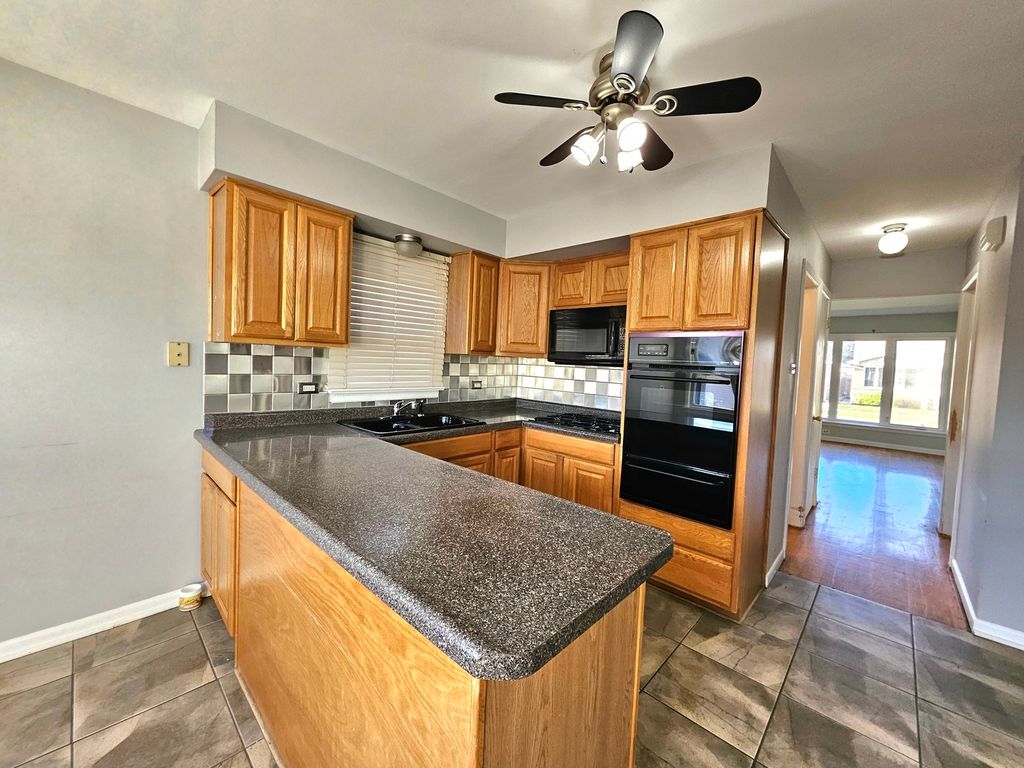 6831 W 64th Street, Chicago, IL 60638 — photo 5