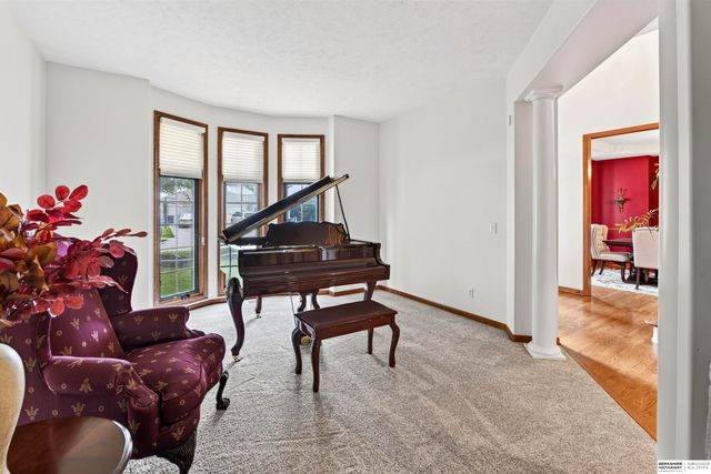13501 S 22nd Street, Bellevue, NE 68123