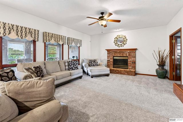 13501 S 22nd Street, Bellevue, NE 68123