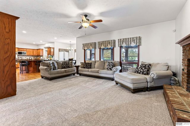 13501 S 22nd Street, Bellevue, NE 68123