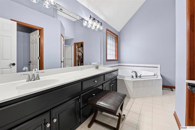 13501 S 22nd Street, Bellevue, NE 68123