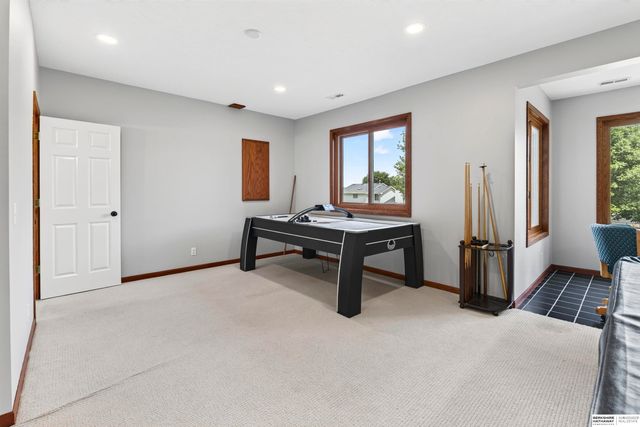 13501 S 22nd Street, Bellevue, NE 68123
