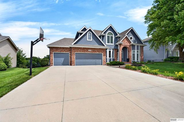 13501 S 22nd Street, Bellevue, NE 68123