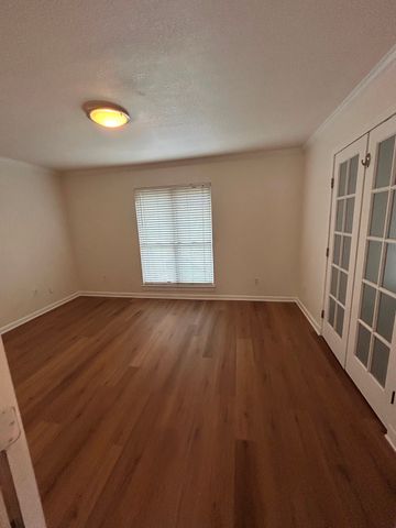 4112 Bowser Avenue 210, Dallas, TX 75219