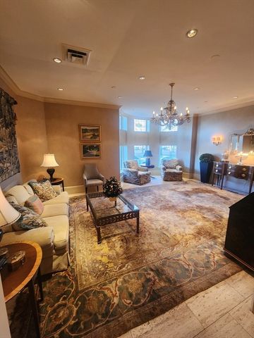 416 Commonwealth Ave 408, Boston, MA 02215