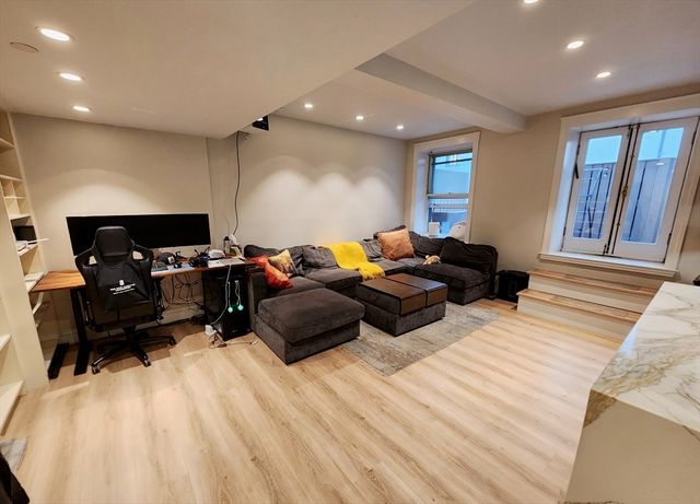 416 Commonwealth Ave 408, Boston, MA 02215