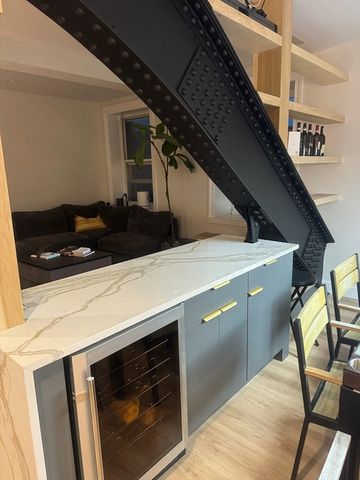 416 Commonwealth Ave 408, Boston, MA 02215