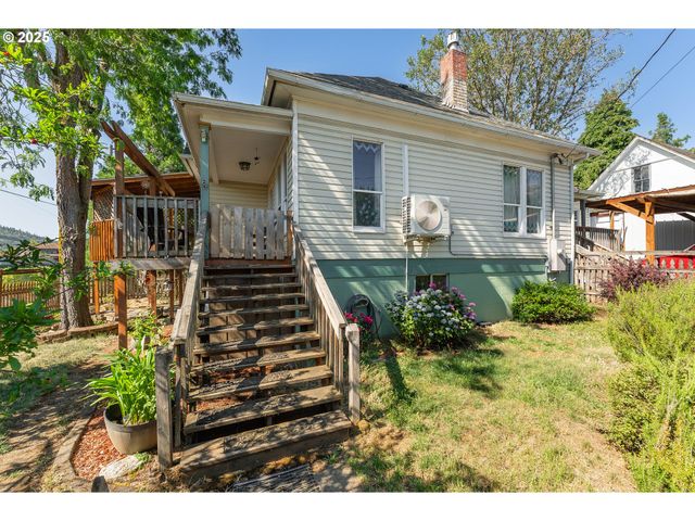 1210 Se Fullerton St, Roseburg, OR 97471