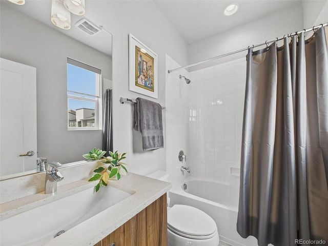 7282 W Virginia Ave, Lakewood, CO 80226